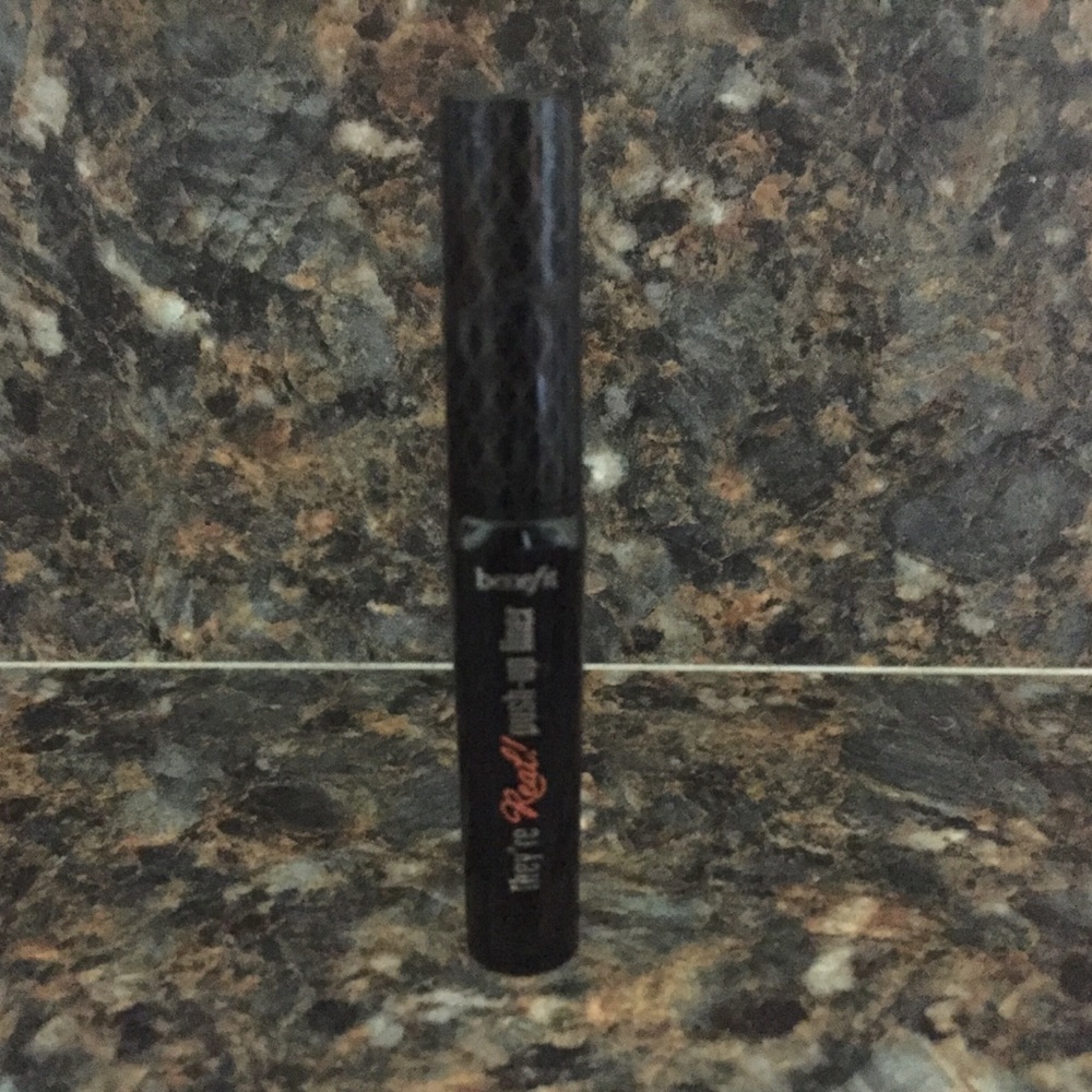 Benefit They’re Real  Push Up Liquid Eyeliner